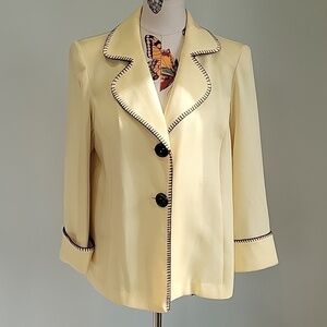 Vintage yellow and black blazer suit coat by sweet suit size 10 Shoulder pads.